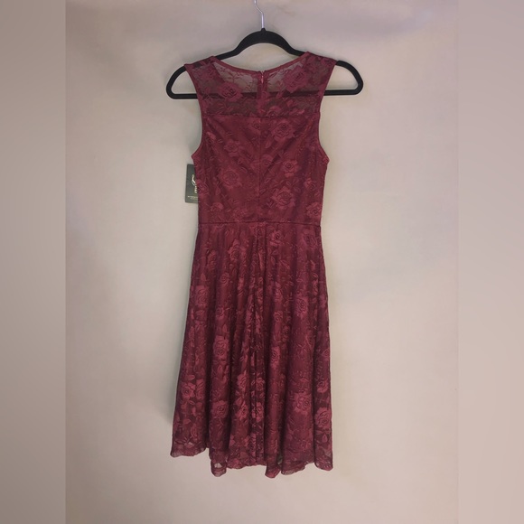NWT Dressystar Floral Sheer Neckline Lace Dress Sz XS - Picture 5 of 8